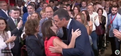 Sánchez ofrece a Podemos dirigir entes públicos, pero Iglesias lo rechaza