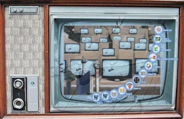 El PP presenta una moción que permitiría privatizar las televisiones autonómicas