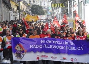 Centenares de trabajadores de radiotelevisiones de toda España  se manifiestan en Madrid en defensa de medios públicos